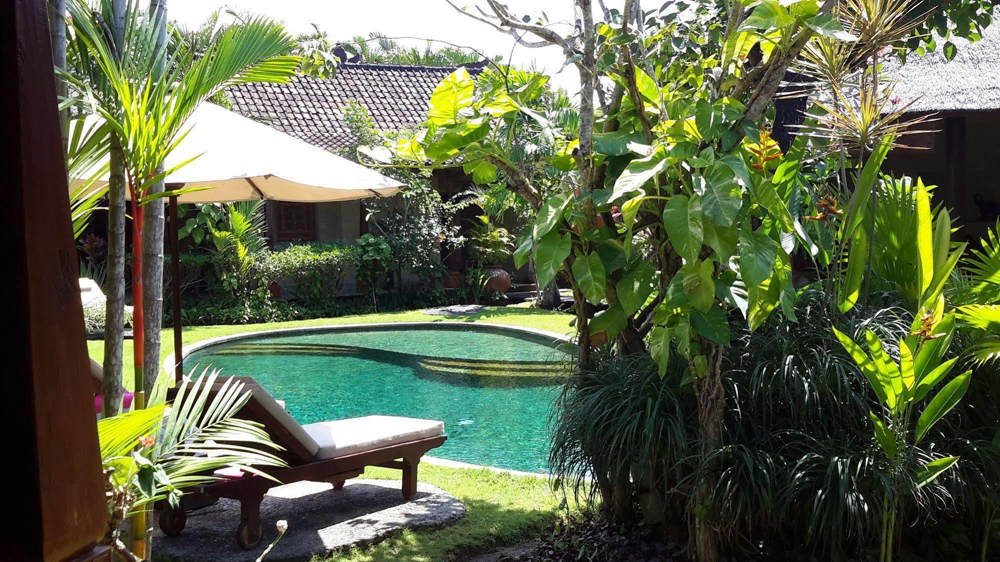 Villa Plawa Asri Seminyak Exteriör bild
