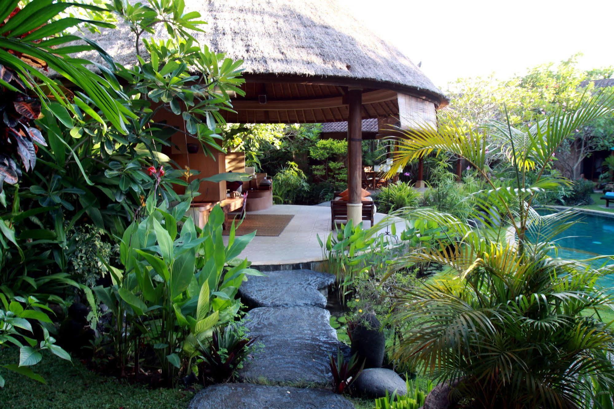 Villa Plawa Asri Seminyak Exteriör bild